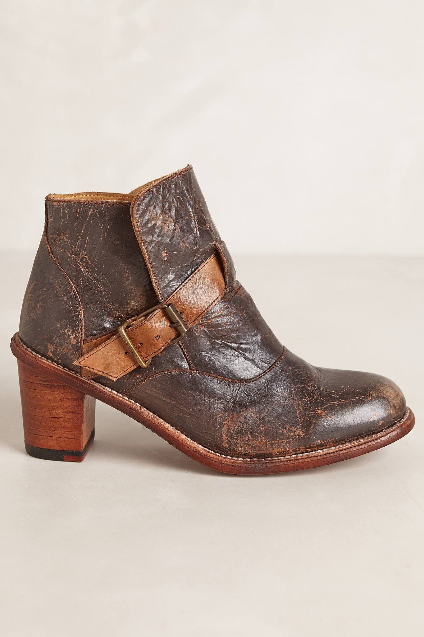Standoff Belted Boots